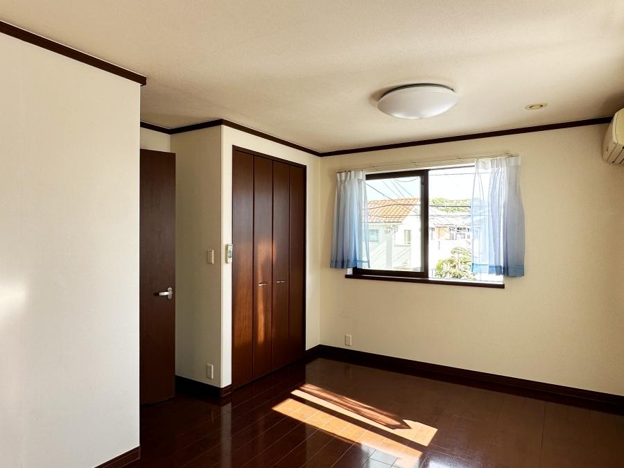 鎌倉市笹目町の賃貸物件/2階洋室その1｜陽当たり良好です