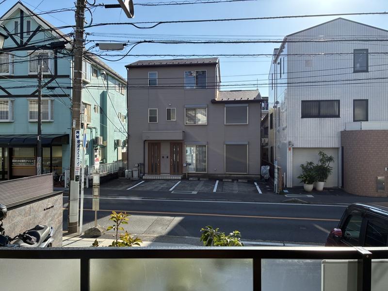 鎌倉市大町一丁目の賃貸物件/101号室｜目の前の通りとは、少し距離があります