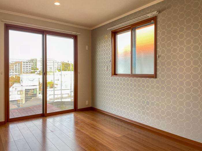 横浜市青葉区新石川一丁目の賃貸物件/北側でも抜けの眺望があるので明るく開放感があります