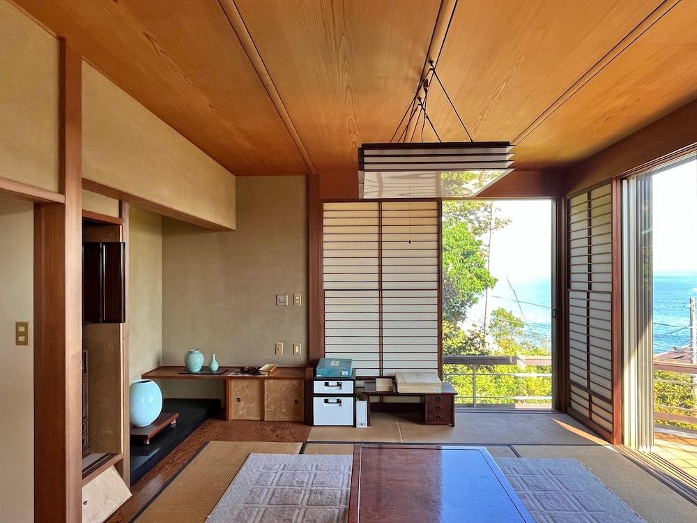 三浦市南下浦町金田の売買物件/和室｜床壁天井、そして障子に床の間、見どころ満載