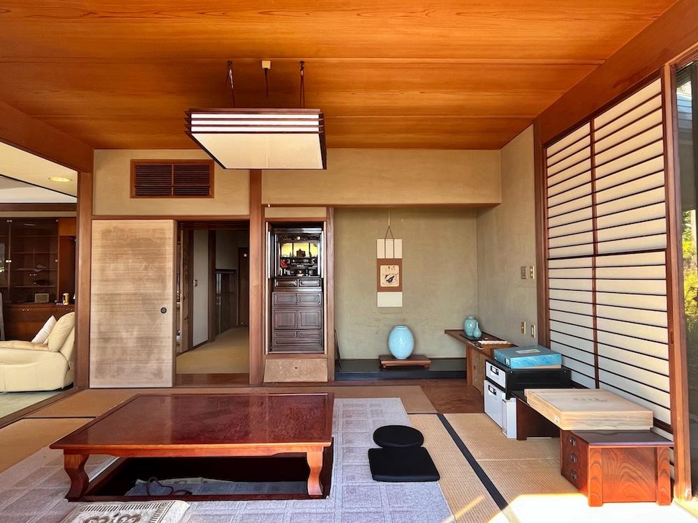 三浦市南下浦町金田の売買物件/和室｜テラスから見る