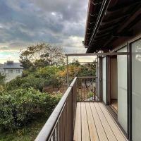 三浦市初声町和田の売買物件/バルコニー｜実際現場にいるとみかんがたくさん目に入ります