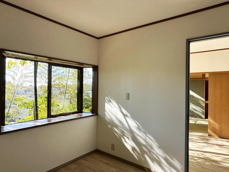 藤沢市大鋸三丁目の売買物件/洋室その1｜リビングの隣。ここを寝室にするか仕事場にするか