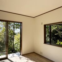 藤沢市大鋸三丁目の売買物件/洋室その2｜この部屋からの眺望も緑率が高めです