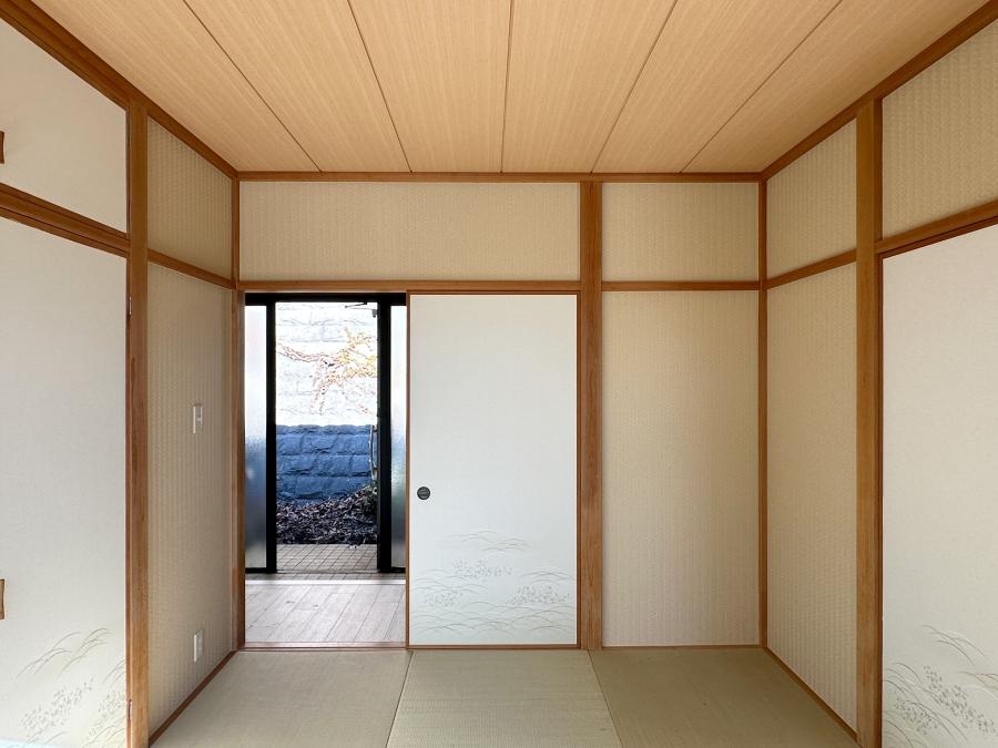 藤沢市大鋸三丁目の売買物件/和室｜和室を開けると玄関です