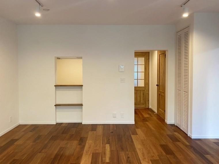 鎌倉市腰越五丁目の売買物件/LD約15帖│別角度