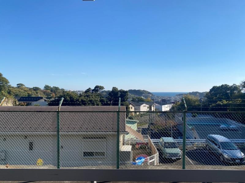 鎌倉市腰越五丁目の売買物件/周辺環境│「目白山下」駅からは海が見えます