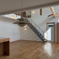 鎌倉市西御門一丁目の賃貸物件/ダイニングからリビングを見たところ