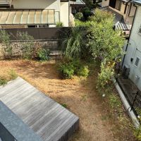 鎌倉市西御門一丁目の賃貸物件/庭を見下ろしてみます