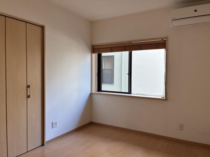 逗子市新宿二丁目の売買物件/1階の洋室