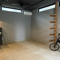 藤沢市鵠沼海岸五丁目の賃貸物件/1階の土間部分（自転車は撤去されます）