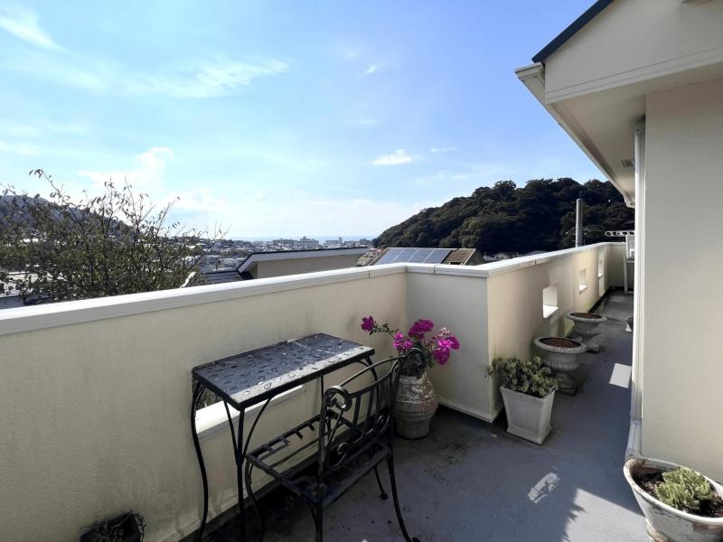 葉山町堀内の売買物件/バルコニー｜開放的な景色の先にあるのは・・・