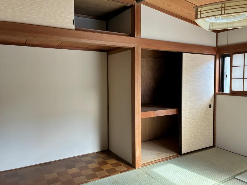 鎌倉市稲村ガ崎四丁目の賃貸物件/旅館っぽさを感じるスペースあり。どう使おうかな。