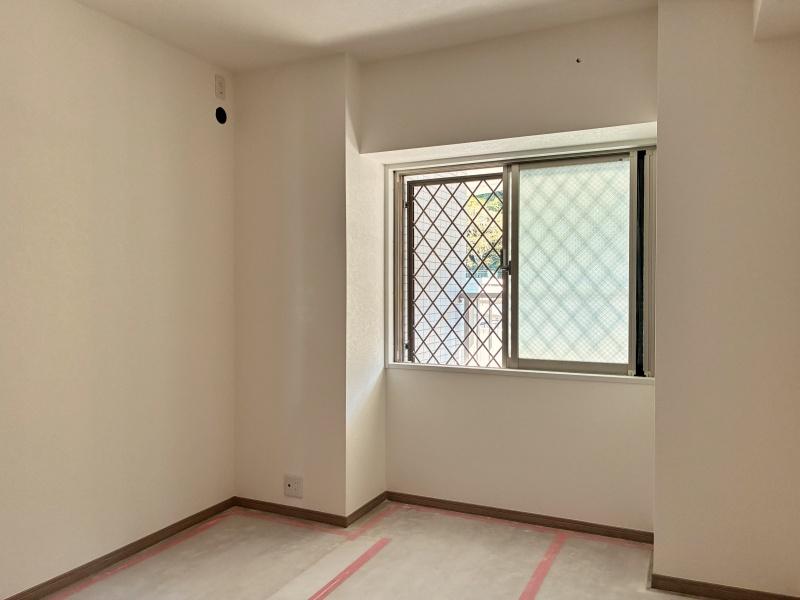 逗子市小坪四丁目の売買物件/洋室その2｜約6.7帖