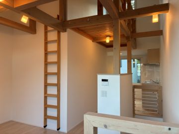 逗子市新宿四丁目の賃貸物件/自然派アスレチックルーム