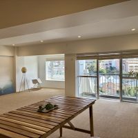 三浦郡葉山町一色の売買物件/LDK