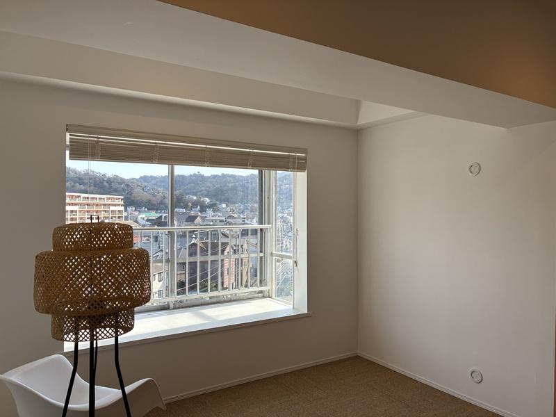 三浦郡葉山町一色の売買物件/出窓がある部分。いい籠り感があります