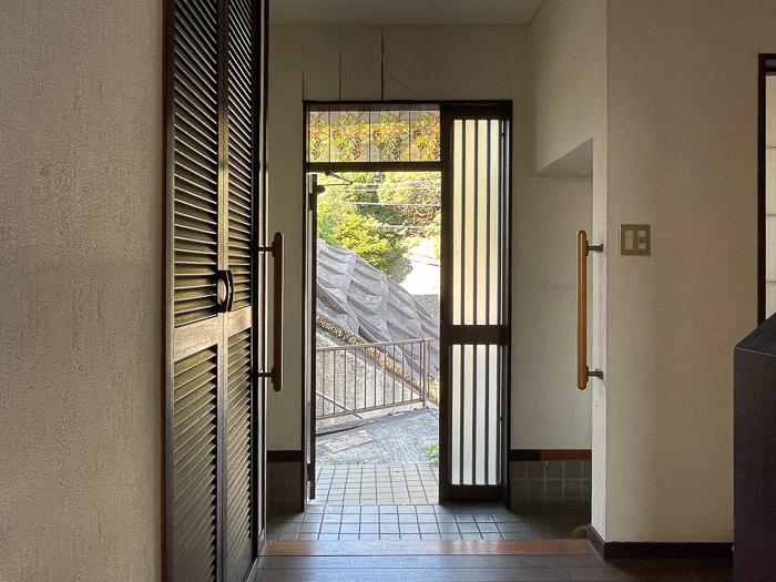 鎌倉市七里ガ浜一丁目の売買物件/玄関