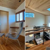 山梨県北杜市高根町の売買物件/左：フリースペース、引き戸の中は収納洗濯室｜右：フリースペースから吹き抜けを見下ろす