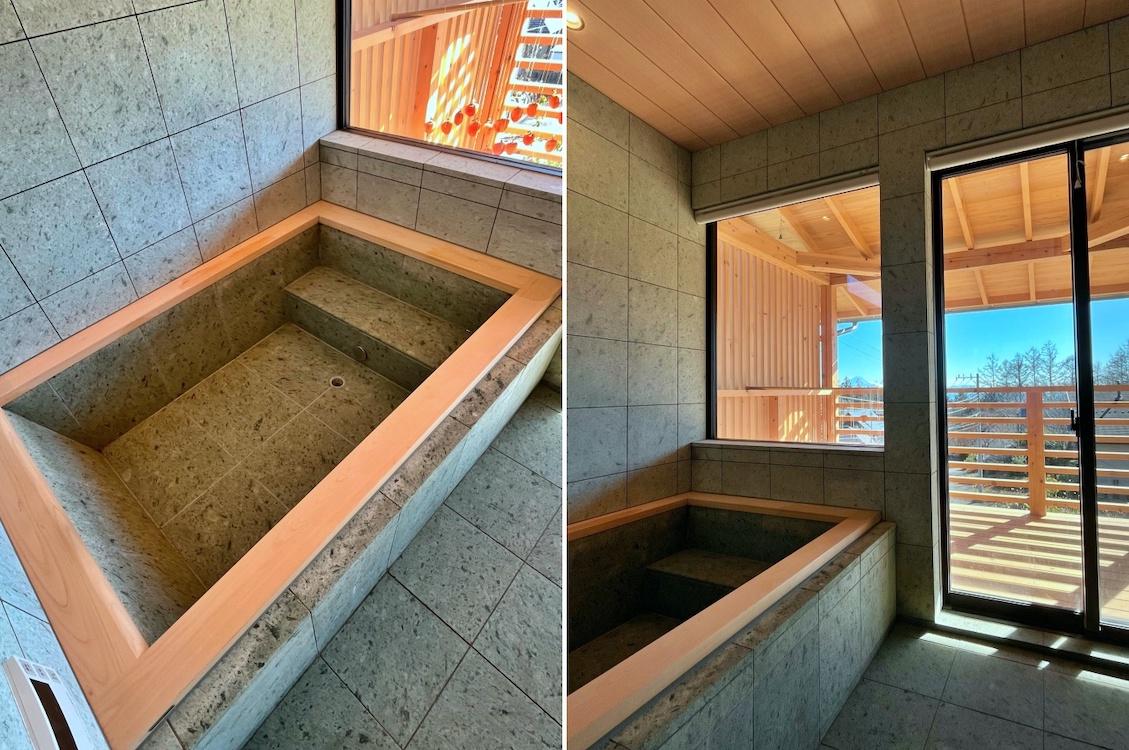 山梨県北杜市高根町の売買物件/左：十和田石と桧の框という憧れの浴槽｜右：浴室からデッキへも出入り可能