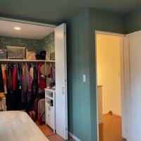 鎌倉市台の売買物件/主寝室のウォークインクローゼット