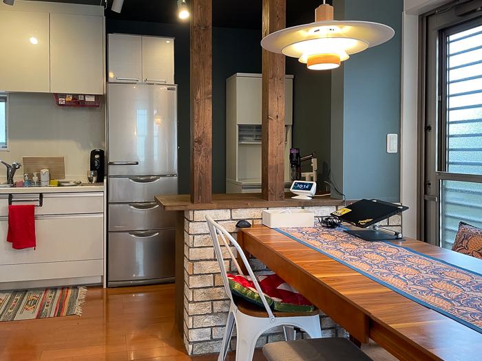 鎌倉市台の売買物件/居心地のよいダイニング。オーナーは１日中ここに居られるそう