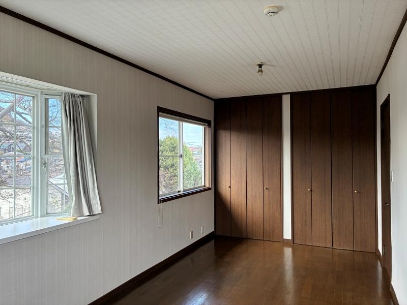 葉山町一色の賃貸物件/2階 洋室1｜窓から外を見ると、、、