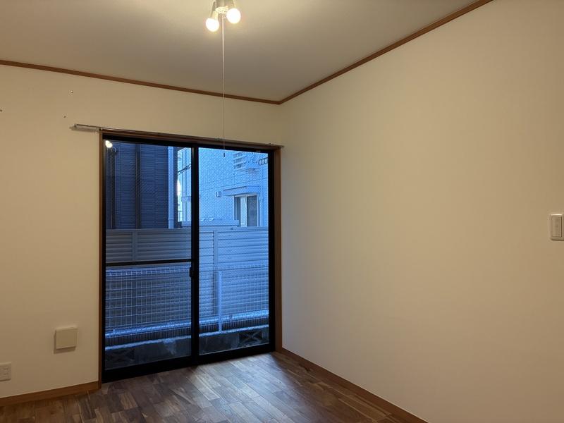 藤沢市本鵠沼二丁目の賃貸物件/1階の洋室。ここがベッドルームになりそうです