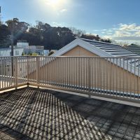 逗子市桜山七丁目の賃貸物件/3階へ上がるとルーフバルコニー。ゆったりくつろげるスペース。