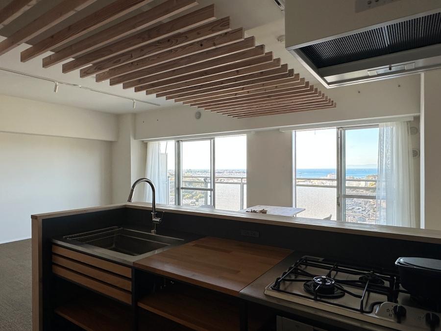横須賀市武三丁目の売買物件/キッチン｜調理中も富士山を拝みながら