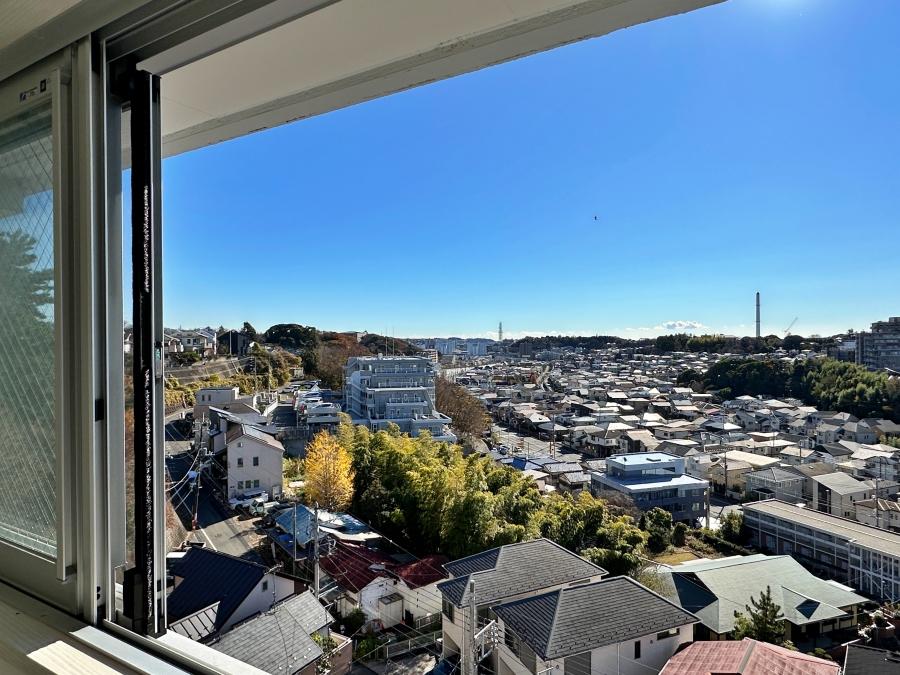 藤沢市善行一丁目の賃貸物件/洋室その1からの眺望｜いい天気です