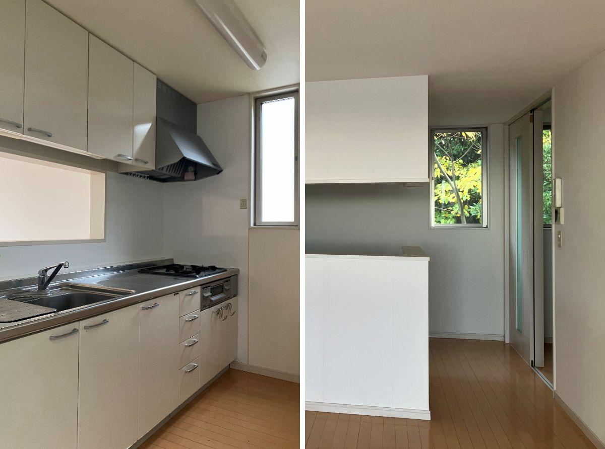 三浦郡葉⼭町堀内 の賃貸物件/キッチン｜3口コンロとグリル付き。キッチン横の窓から見える鮮やかな緑。