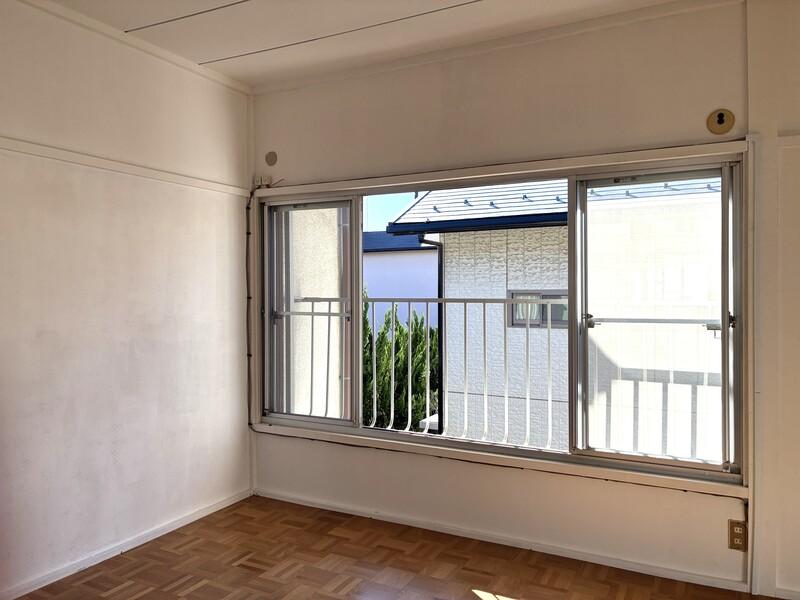 鎌倉市材木座五丁目の賃貸物件/2階の部屋。バルコニーはないのですが、日当たりよし