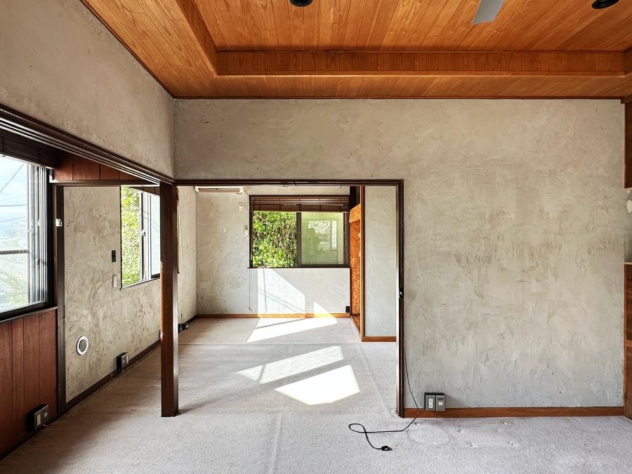 鎌倉市稲村ガ崎一丁目の賃貸物件/2階洋室｜この部屋はカーペット敷き