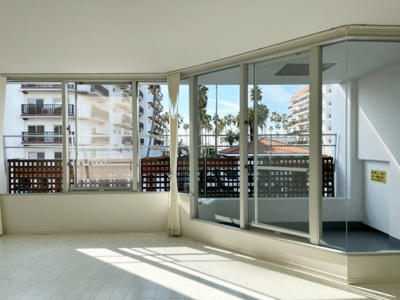 逗子市小坪五丁目の売買物件/バルコニーの広さはこのくらい