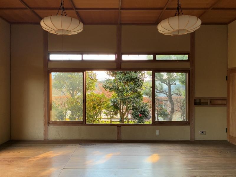 鎌倉市梶原三丁目の売買物件/1階 洋室1｜小上がりの和室から見た眺め