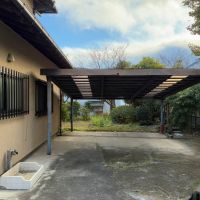 鎌倉市梶原三丁目の売買物件/車庫｜手前のスペースを含めれば3台は置けます