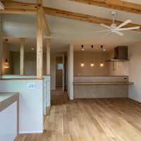 鎌倉市梶原二丁目の売買物件/垂木を表しにした造りです