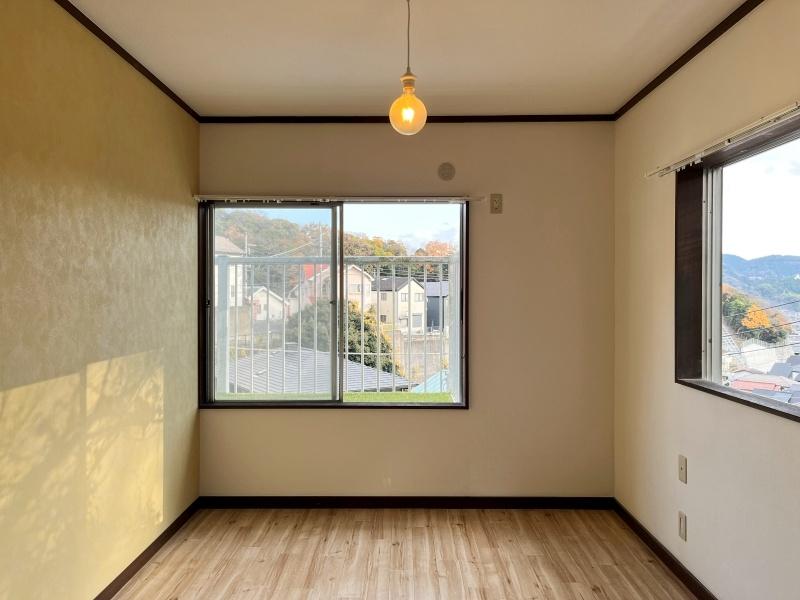 逗子市山の根三丁目の賃貸物件/2階南西側│6帖洋室
