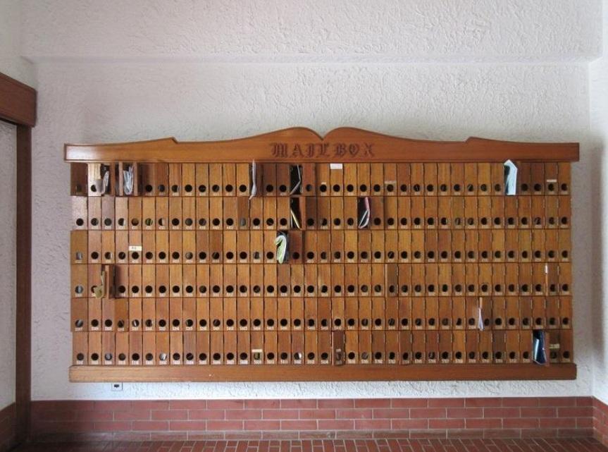 逗子市小坪五丁目の売買物件/ポストもレトロでとっても可愛らしいのです