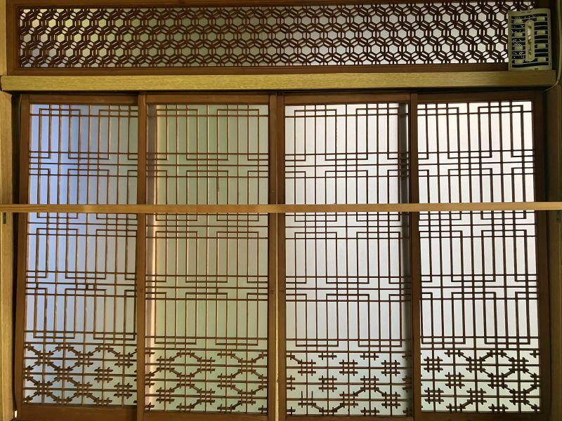 横須賀市長井の賃貸物件/建具｜床の間横の建具の細工が美しいです。