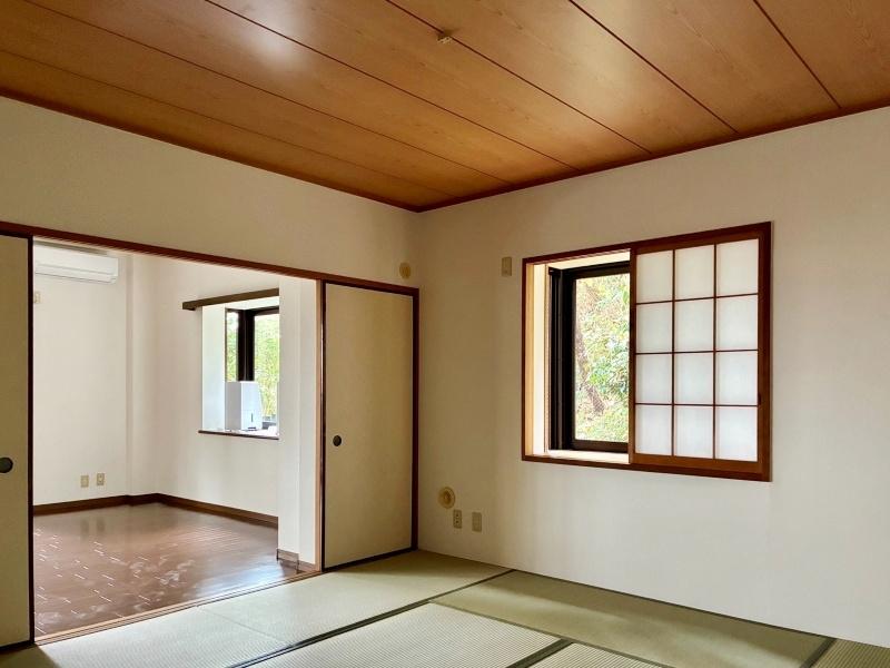 鎌倉市長谷三丁目の賃貸物件/和室8帖│ちゃぶ台を置いて、和紙を用いた照明をつけたいな