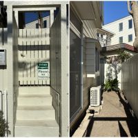 藤沢市辻堂東海岸四丁目の賃貸物件/建物前面から、まずは扉を開けて、細い庭が続きます