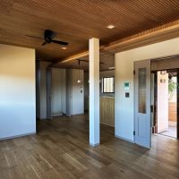 鎌倉市笛田六丁目の売買物件/リビングダイニング｜なんとなく青梅にある御岳山の蕎麦屋の雰囲気に似ています