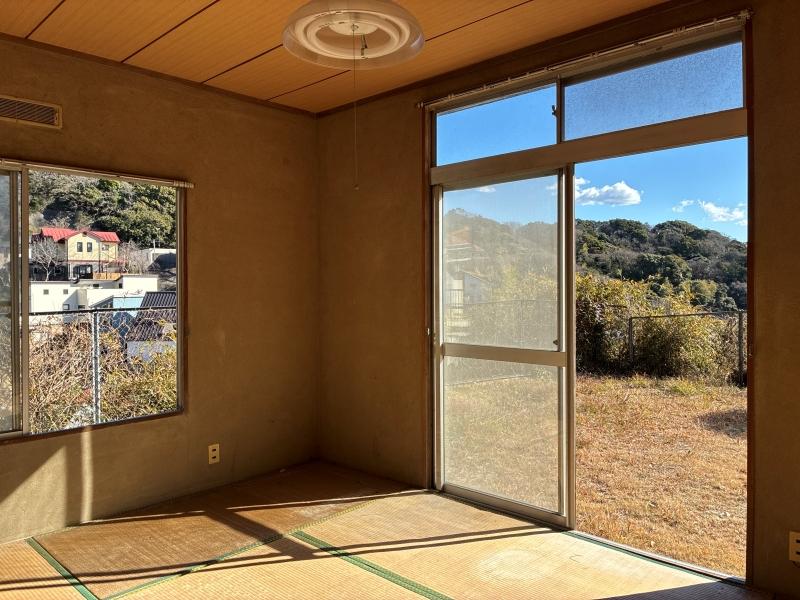 逗子市山の根二丁目の売買物件/1階 和室1｜こちらからも直接庭に出られます