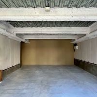 鎌倉市小町二丁目の賃貸物件/1FB区画｜通り側から内部を見る