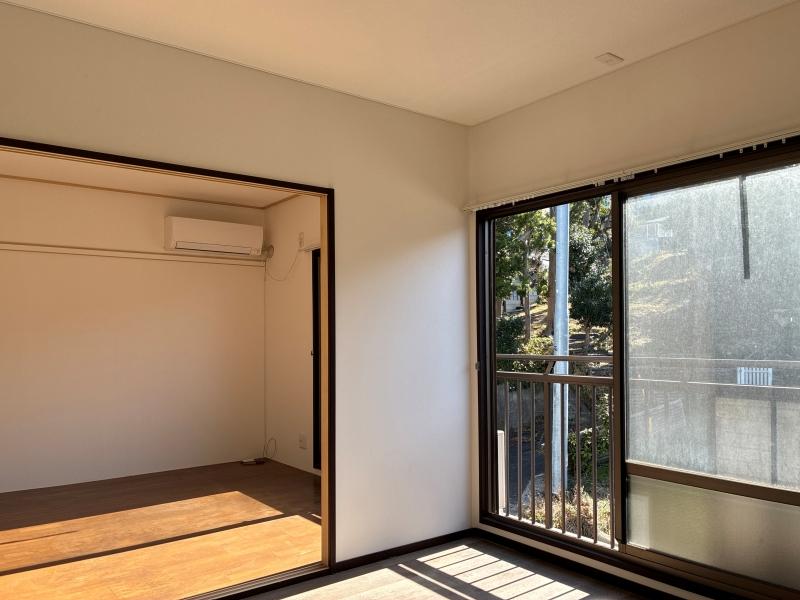 葉山町堀内の賃貸物件/LDK｜奥の洋室と二間続き。これだけでも十分な広さですが、、、