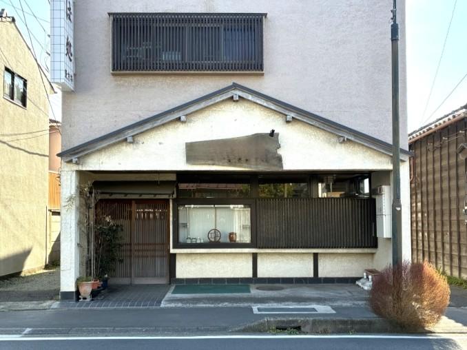 鎌倉市大町二丁目の賃貸物件/老舗の跡に、さあ、どんな店をつくろうか