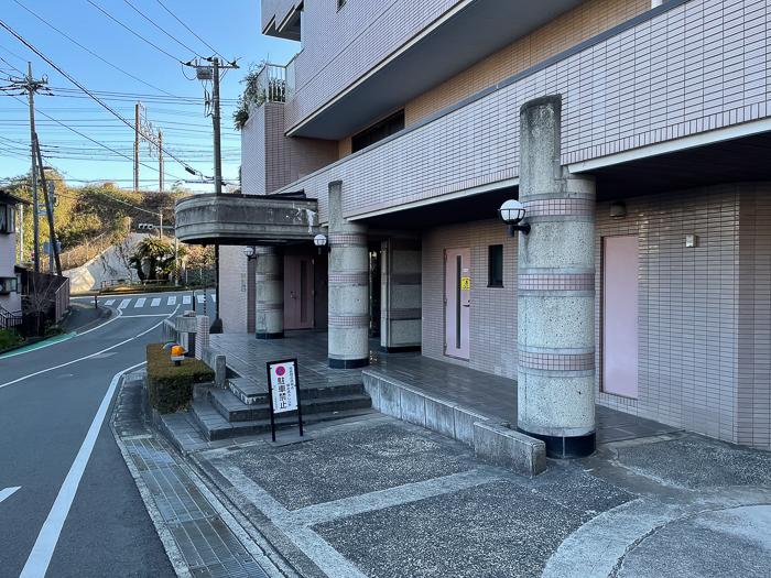 足柄下郡湯河原町吉浜の売買物件/1階エントランス