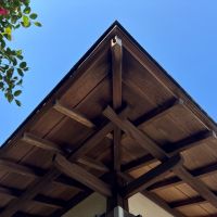 三浦郡葉山町一色の賃貸物件/軒天井｜建築が好きな人は見入ってしまう軸組